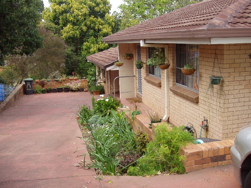 Mount Lofty QLD 4350