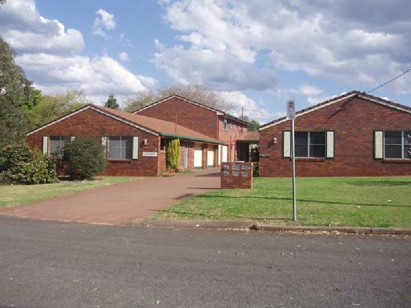 Centenary Heights QLD 4350