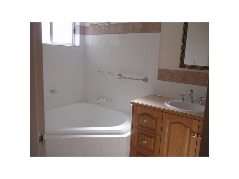 Centenary Heights QLD 4350