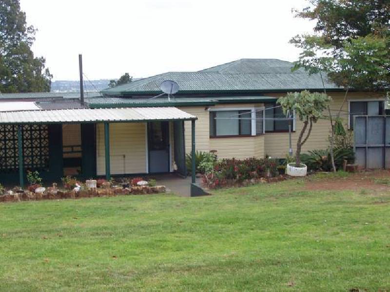 Mount Lofty QLD 4350