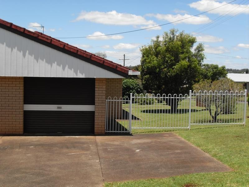 Centenary Heights QLD 4350