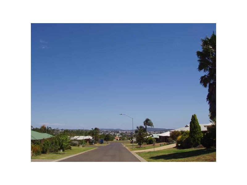 21 HALSWORTH STREET, Wilsonton QLD 4350