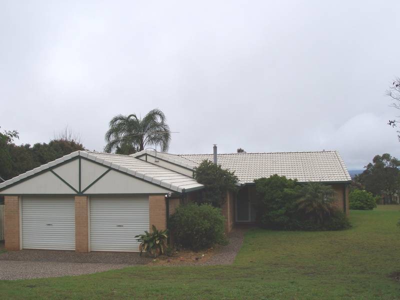 8 STEWART COURT, Highfields QLD 4352