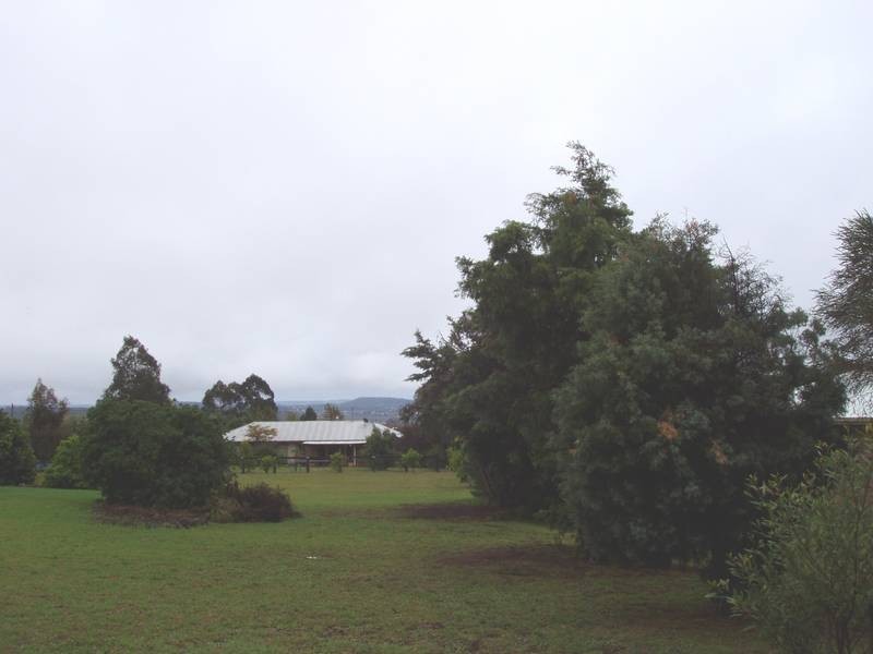 8 STEWART COURT, Highfields QLD 4352