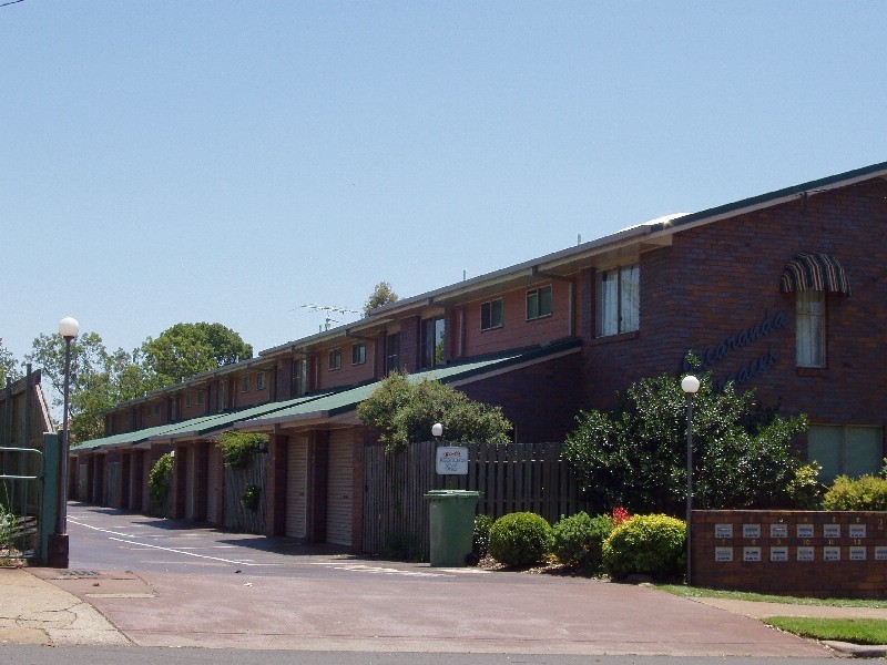 9/247 HERRIES STREET, Newtown QLD 4350