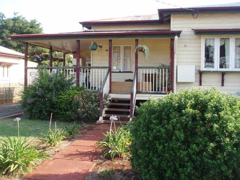 18 ROSEWOOD STREET, Toowoomba QLD 4350