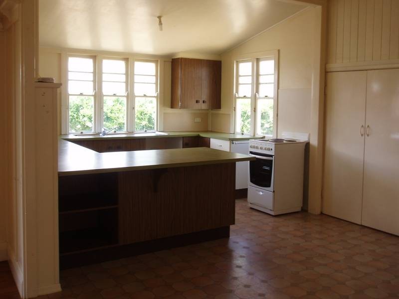 18 ROSEWOOD STREET, Toowoomba QLD 4350