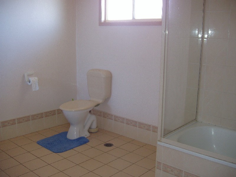 Kearneys Spring QLD 4350