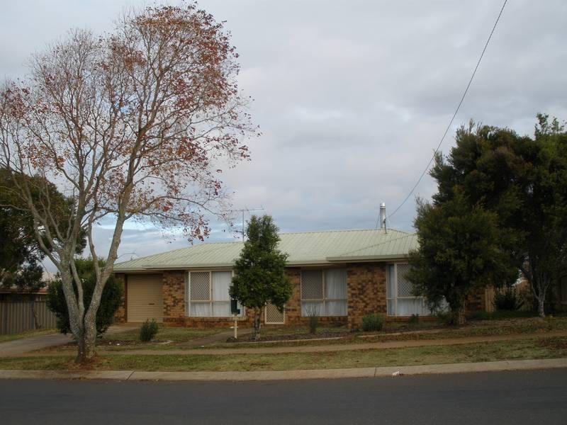 Kearneys Spring QLD 4350