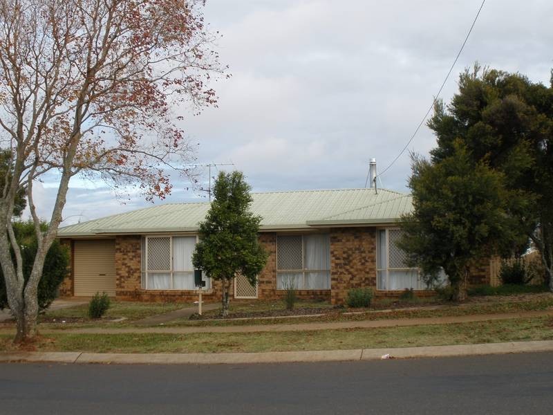 Kearneys Spring QLD 4350