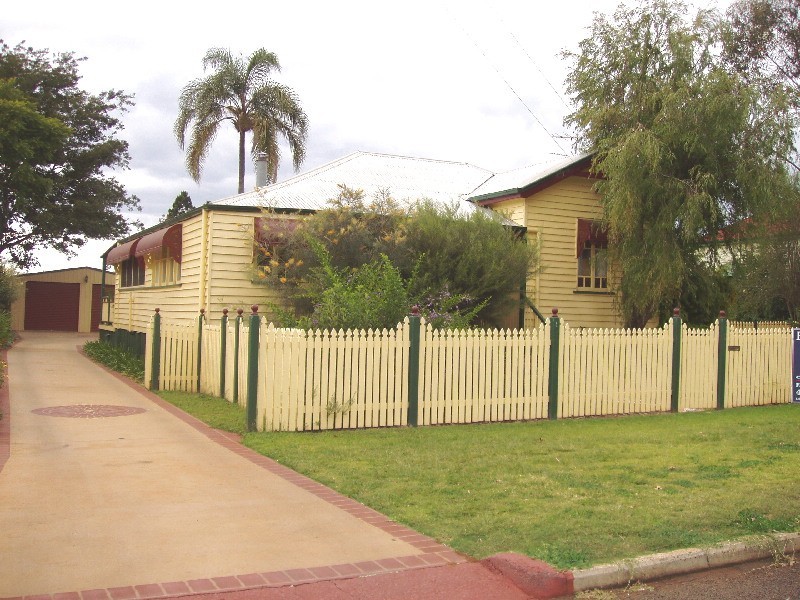 12 BERNARD STREET, Newtown QLD 4350