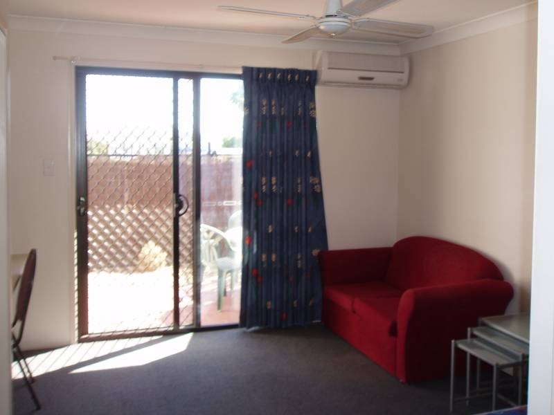 24/14 FANNY STREET, Newtown QLD 4350