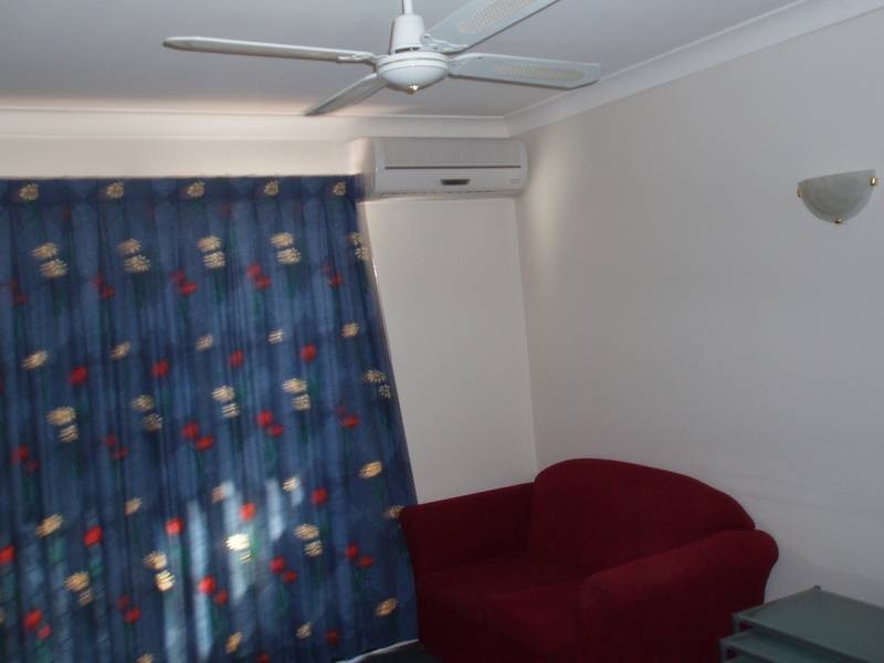 24/14 FANNY STREET, Newtown QLD 4350