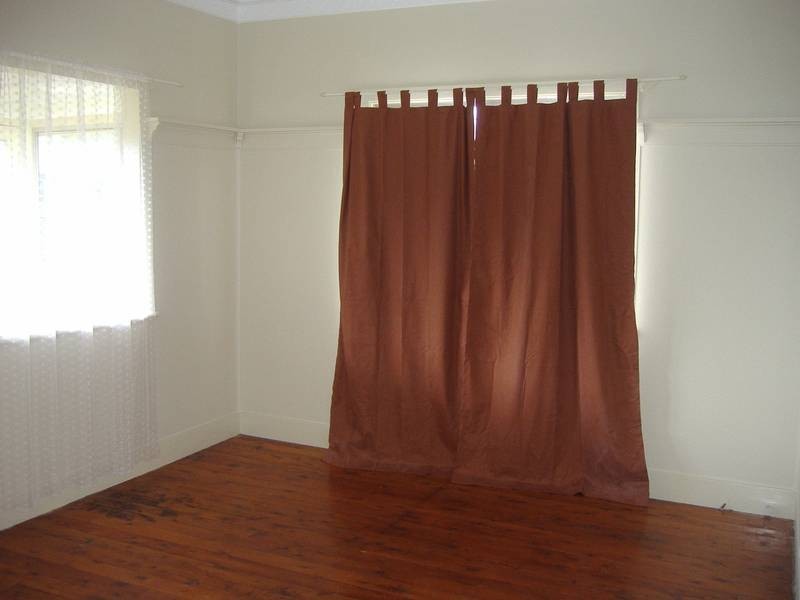 Newtown QLD 4350