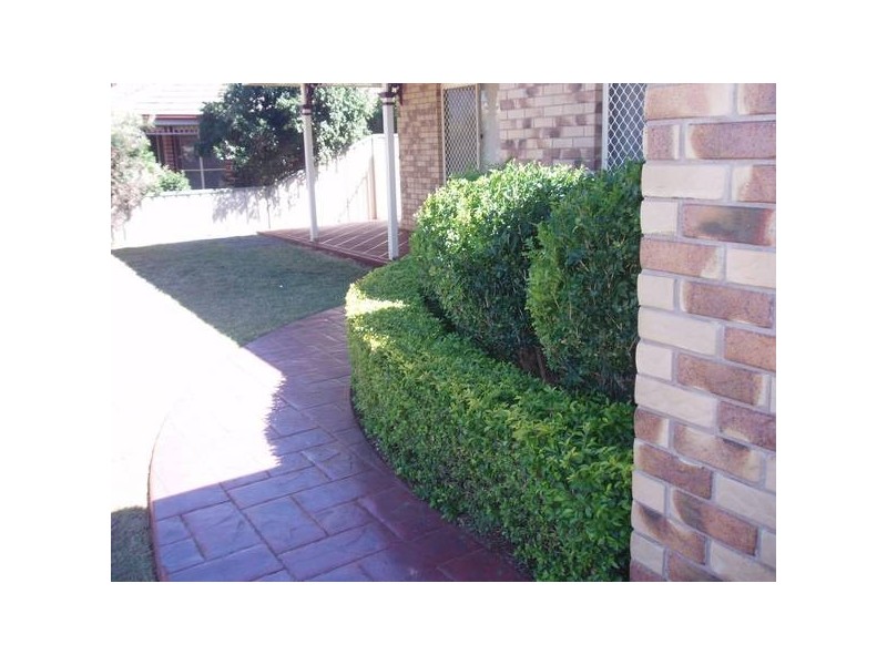 Kearneys Spring QLD 4350