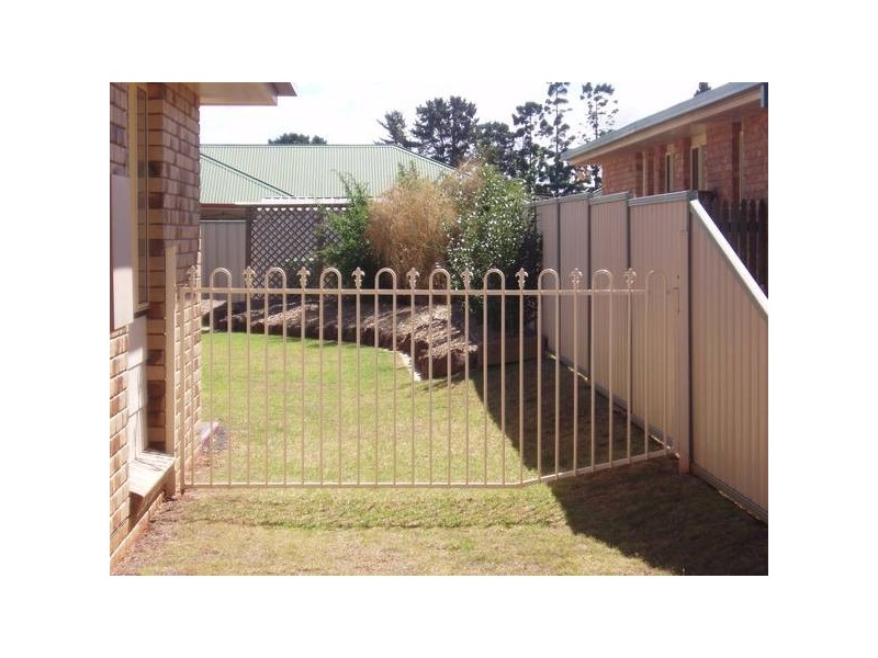 Kearneys Spring QLD 4350