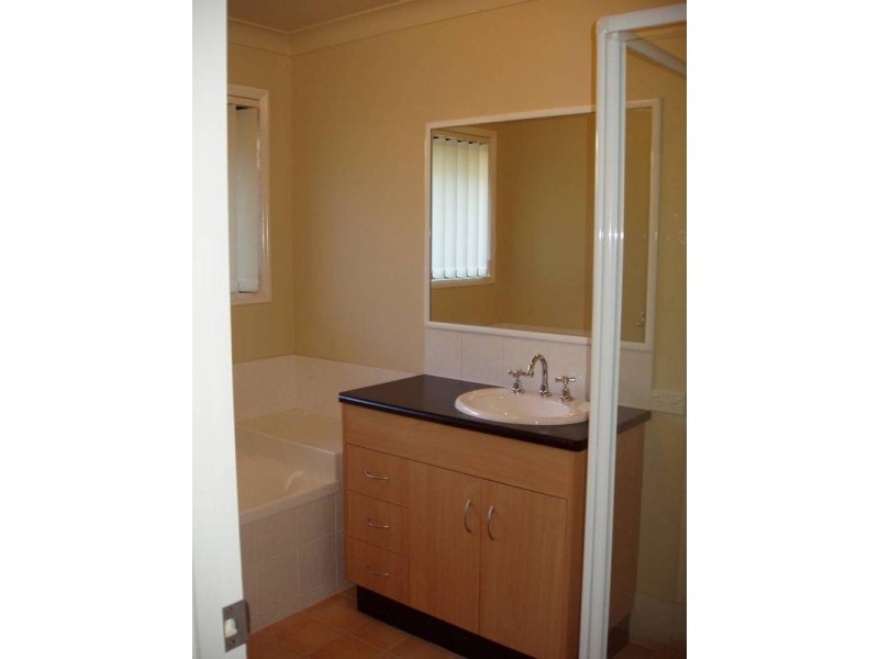 86B HOGG STREET, Wilsonton QLD 4350