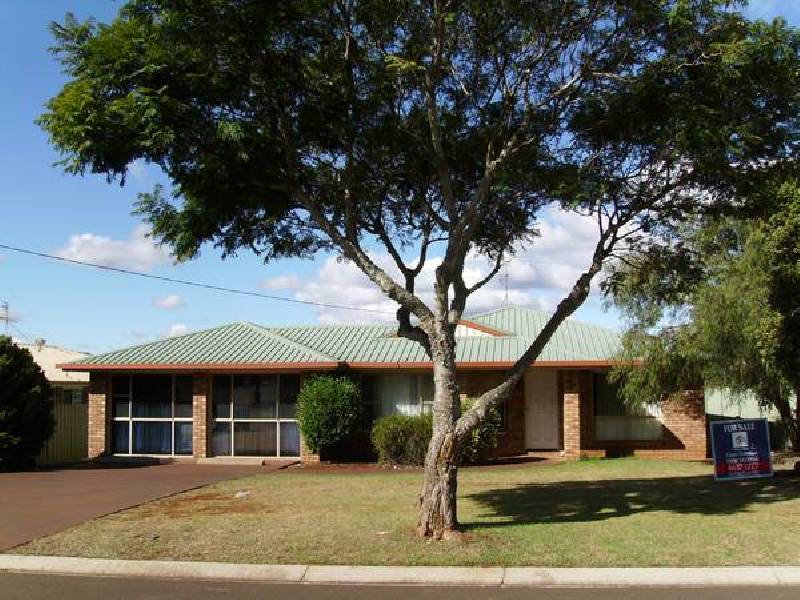Kearneys Spring QLD 4350