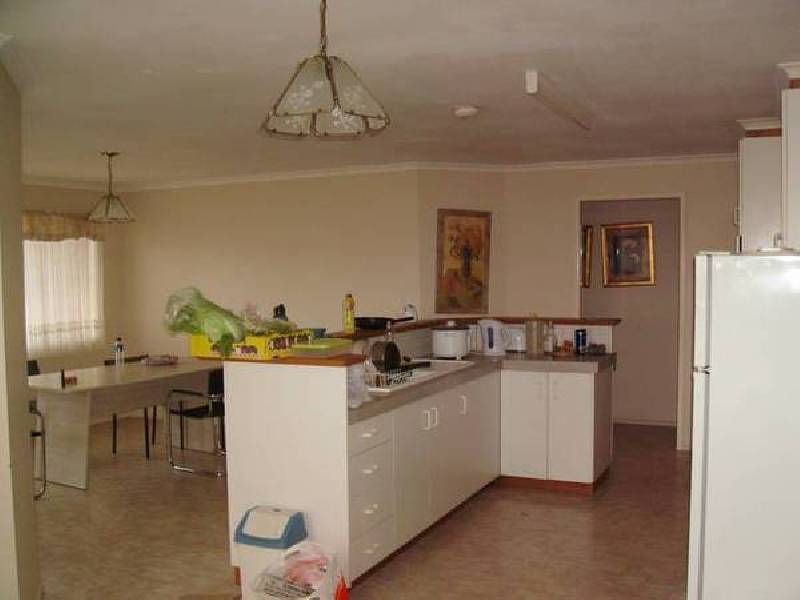 Kearneys Spring QLD 4350