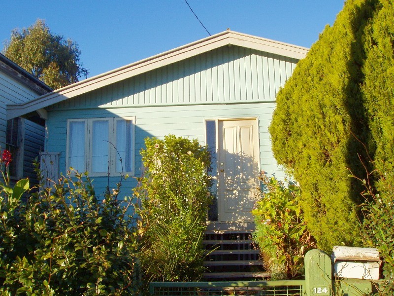 124 JAMES STREET, East Toowoomba QLD 4350
