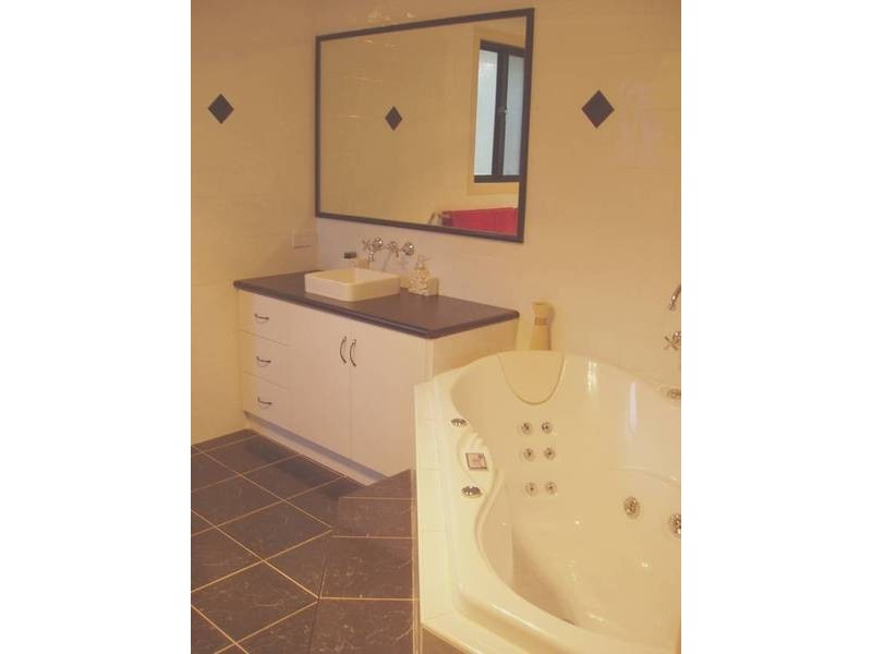 Middle Ridge QLD 4350