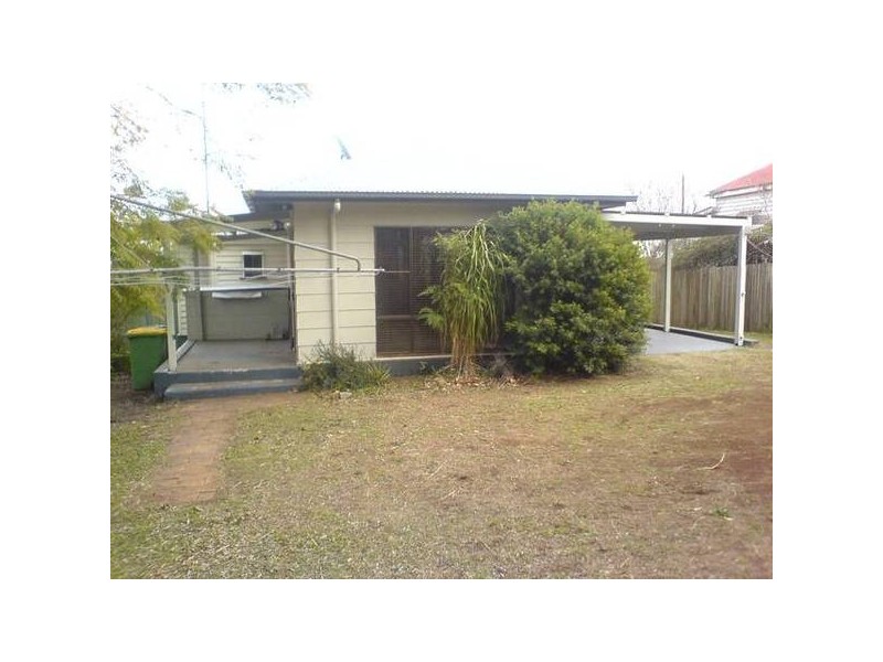 Mount Lofty QLD 4350