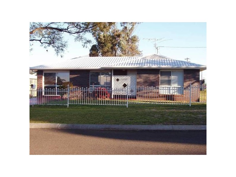 Kearneys Spring QLD 4350