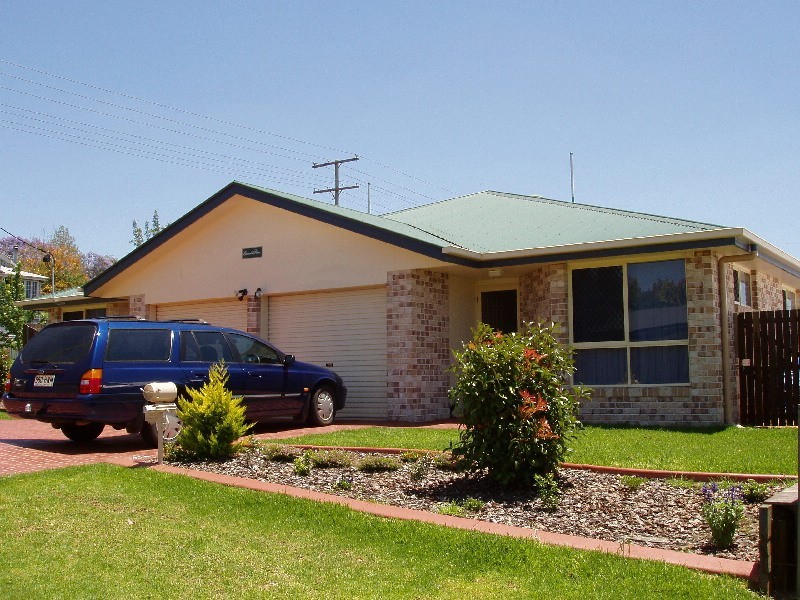 Kearneys Spring QLD 4350