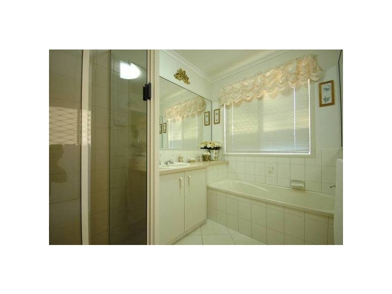 Middle Ridge QLD 4350