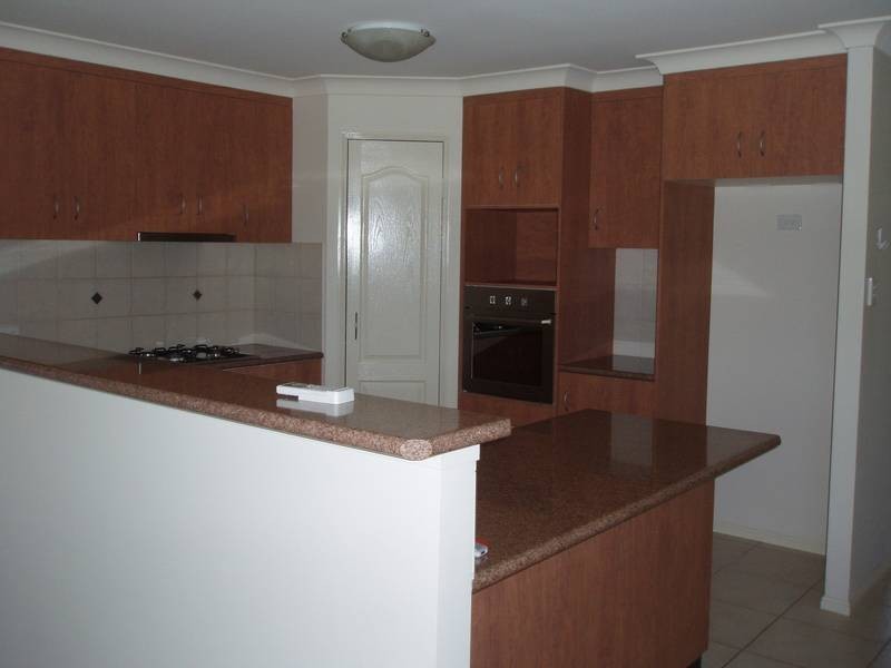 30 PATRON CRESCENT, Glenvale QLD 4350