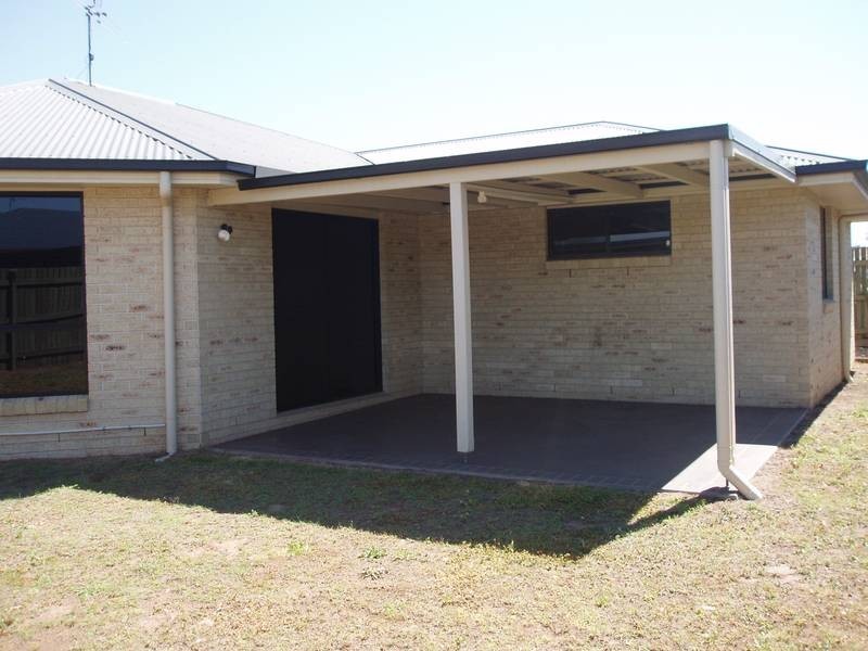 30 PATRON CRESCENT, Glenvale QLD 4350