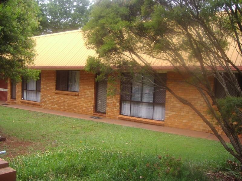 1/40 VACY STREET, Newtown QLD 4350