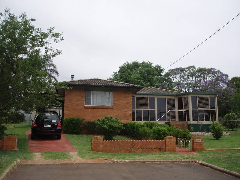 Centenary Heights QLD 4350