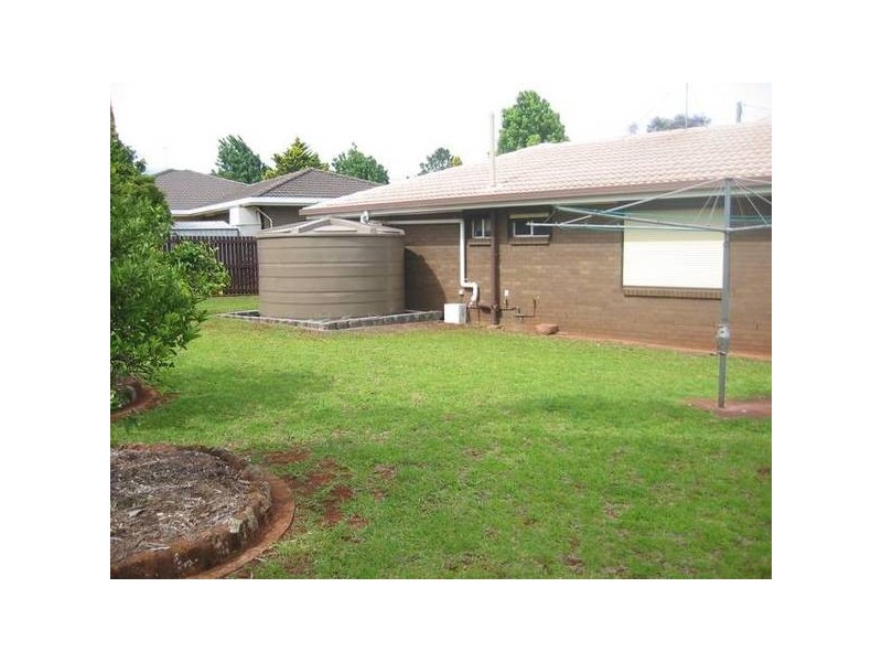 Centenary Heights QLD 4350