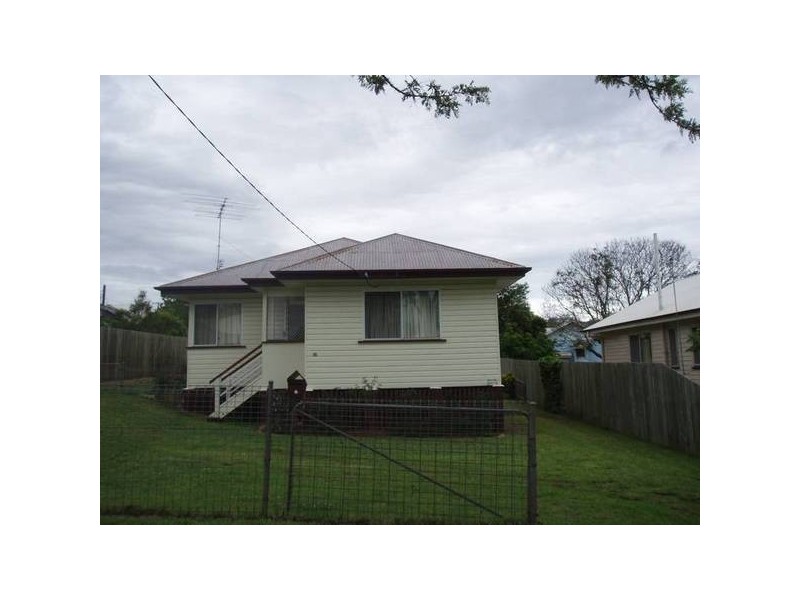 22 DOYLE STREET, North Toowoomba QLD 4350