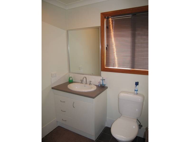 Centenary Heights QLD 4350