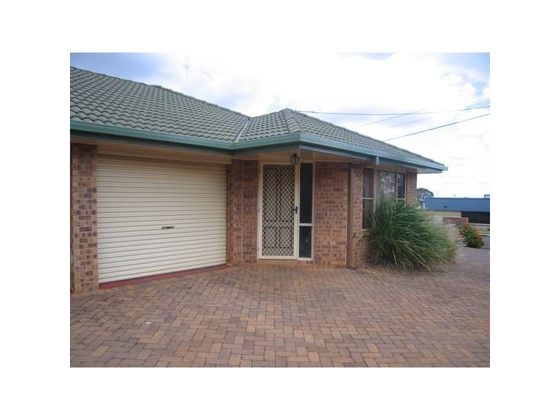 Kearneys Spring QLD 4350