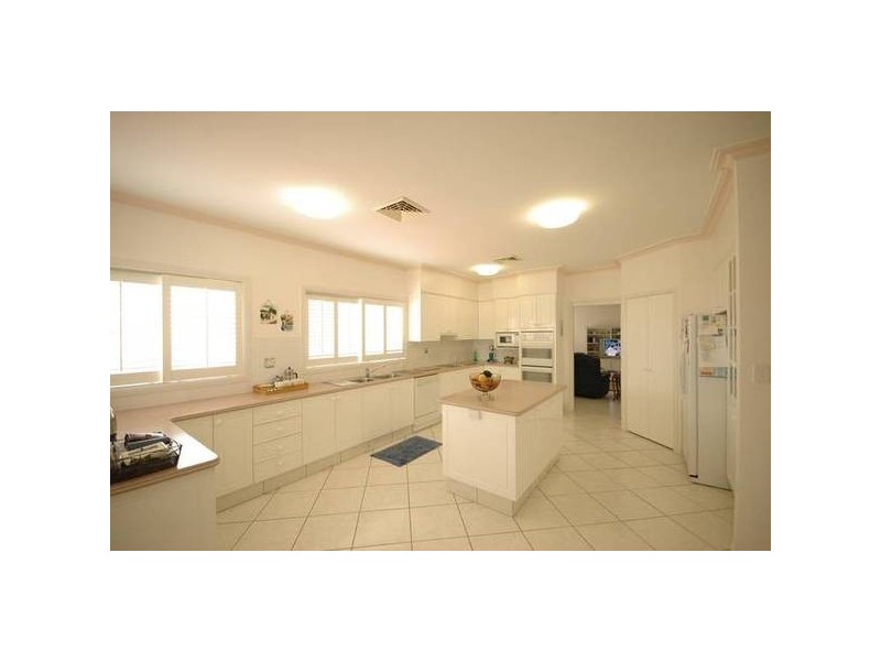 Mount Lofty QLD 4350