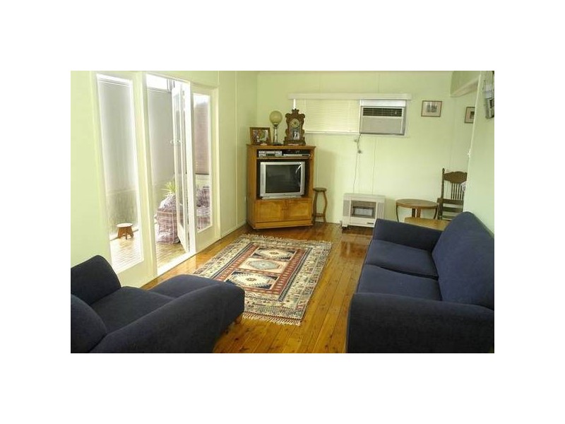 Centenary Heights QLD 4350