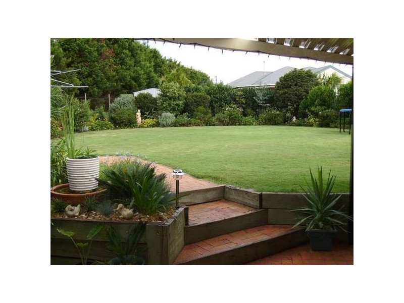 Middle Ridge QLD 4350