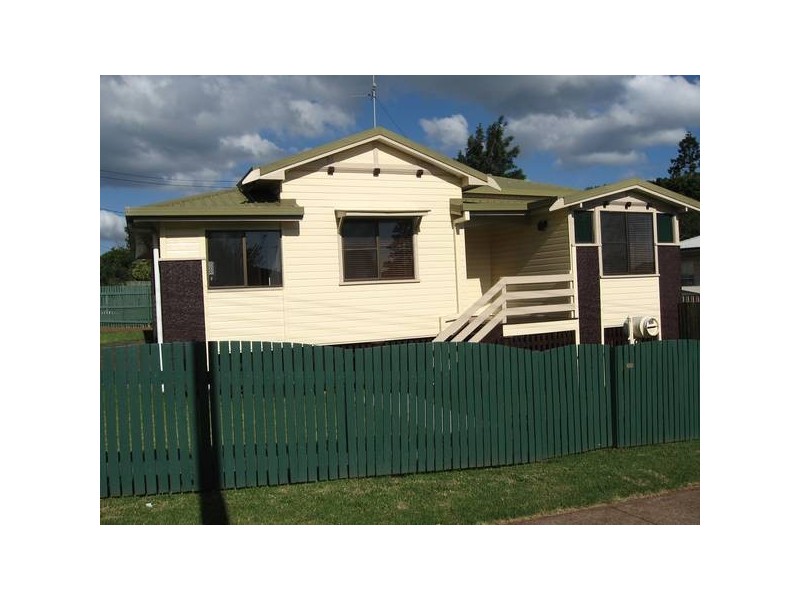 Mount Lofty QLD 4350