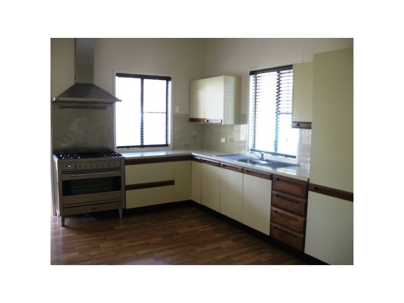 Mount Lofty QLD 4350