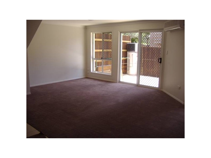 Mount Lofty QLD 4350