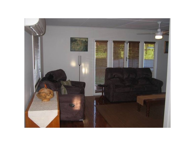 Centenary Heights QLD 4350