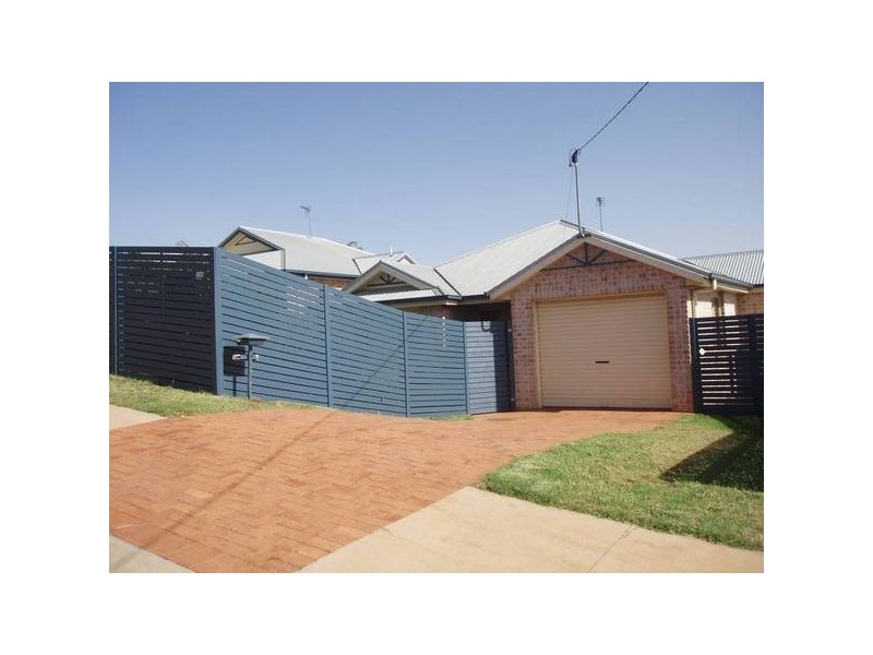 Darling Heights QLD 4350