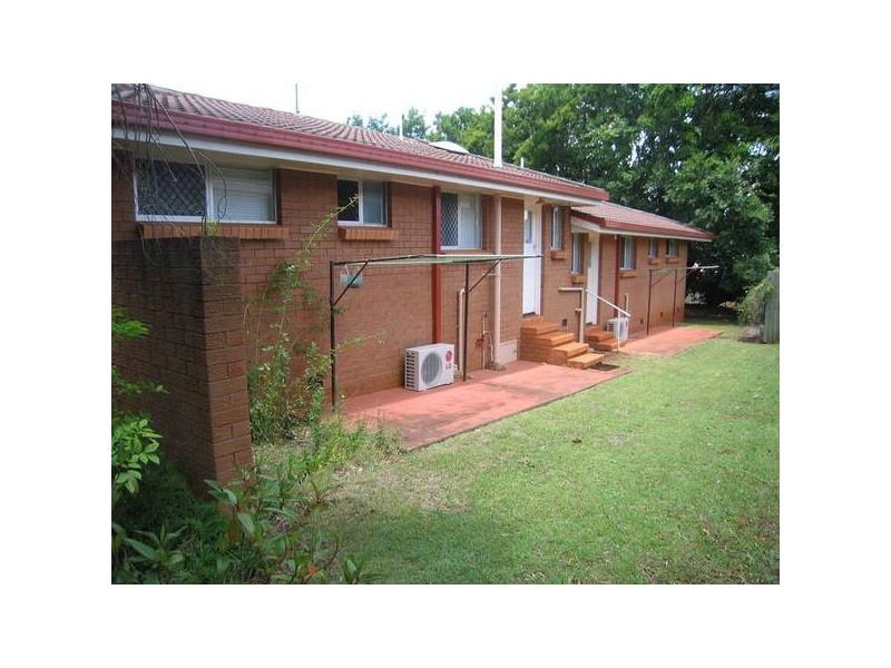 Centenary Heights QLD 4350