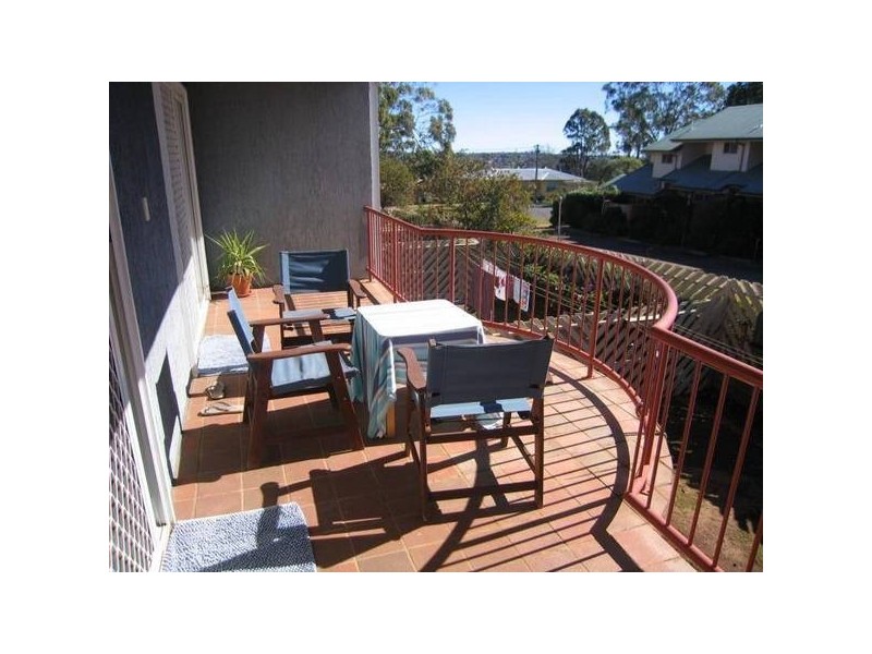 Centenary Heights QLD 4350