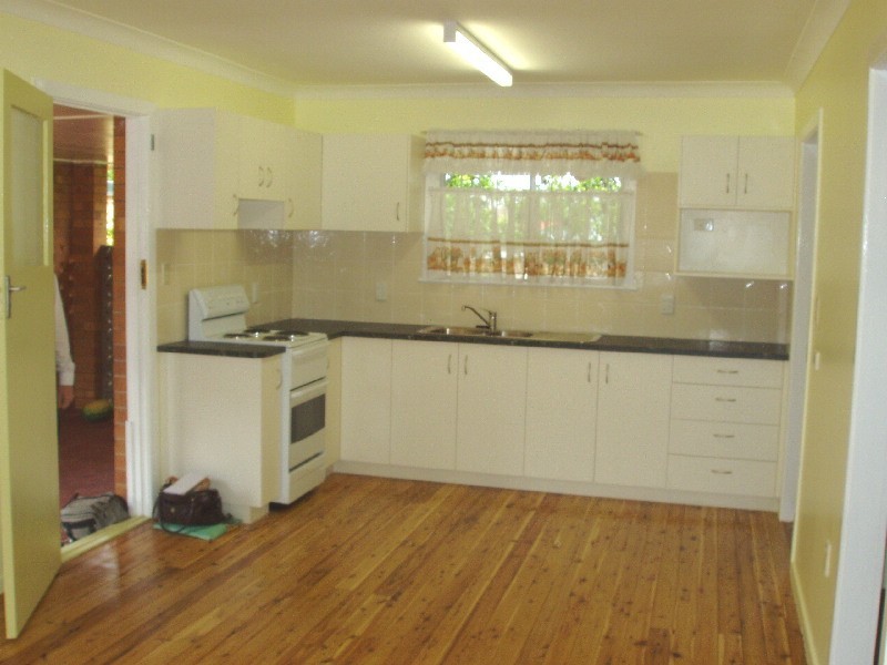 Mount Lofty QLD 4350