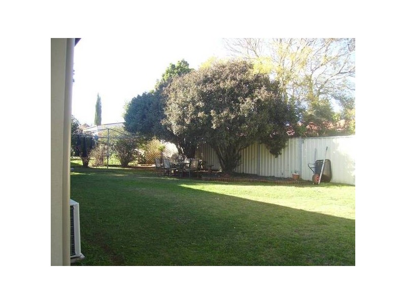 Centenary Heights QLD 4350