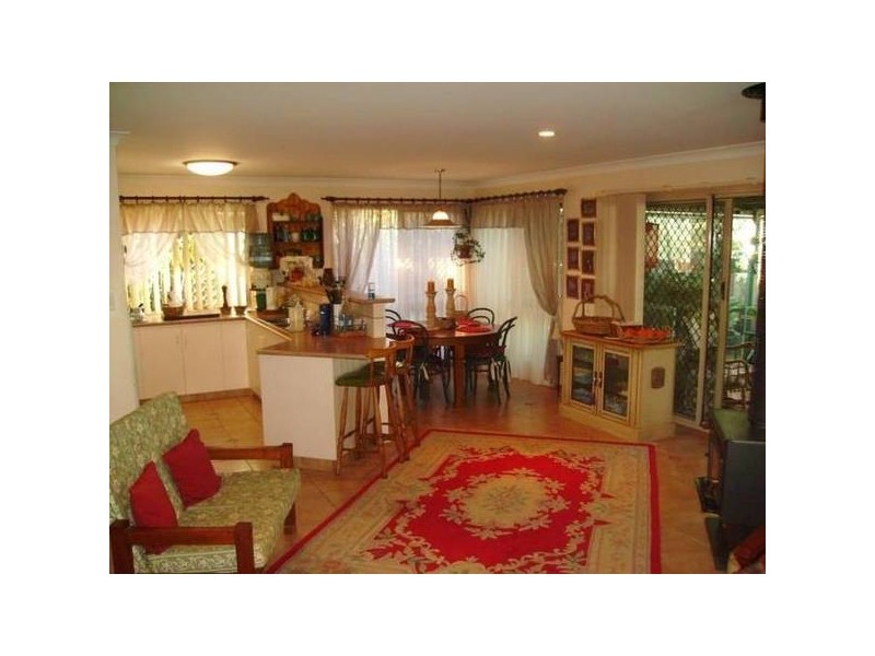 Kearneys Spring QLD 4350